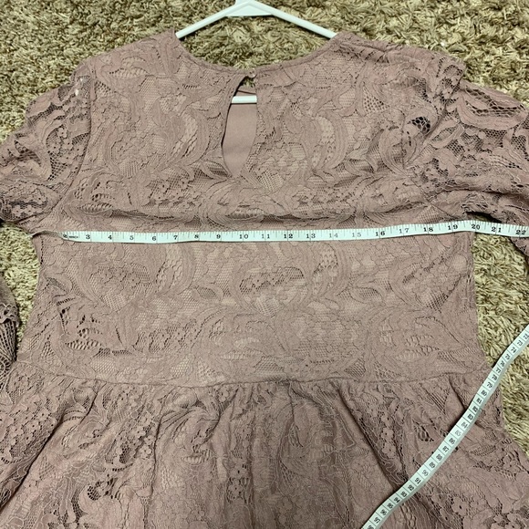 Suzanne Betro lace top - Picture 3 of 3